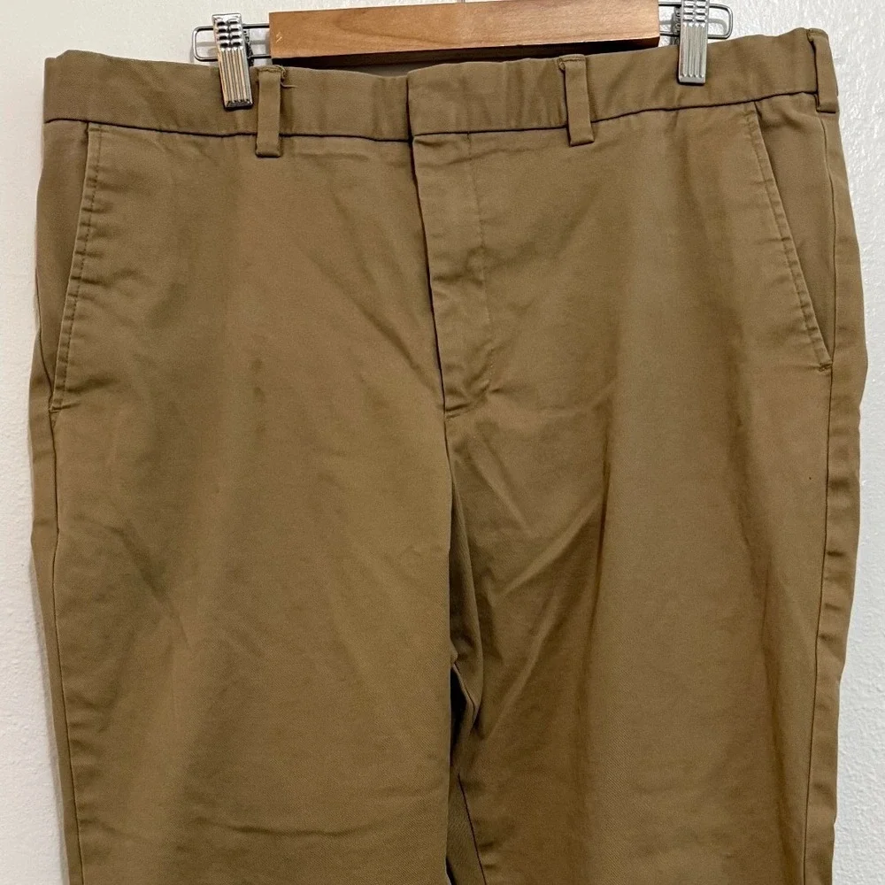 Banana Republic Men Aiden Chino 37x28 Khaki Tan Slim Stretch Cotton Preppy Offic